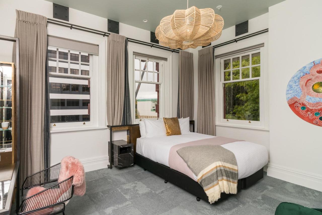 Clarence Boutique Hotel タウランガ エクステリア 写真