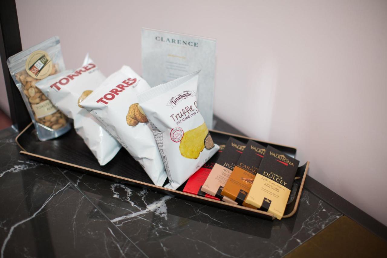 Clarence Boutique Hotel タウランガ エクステリア 写真