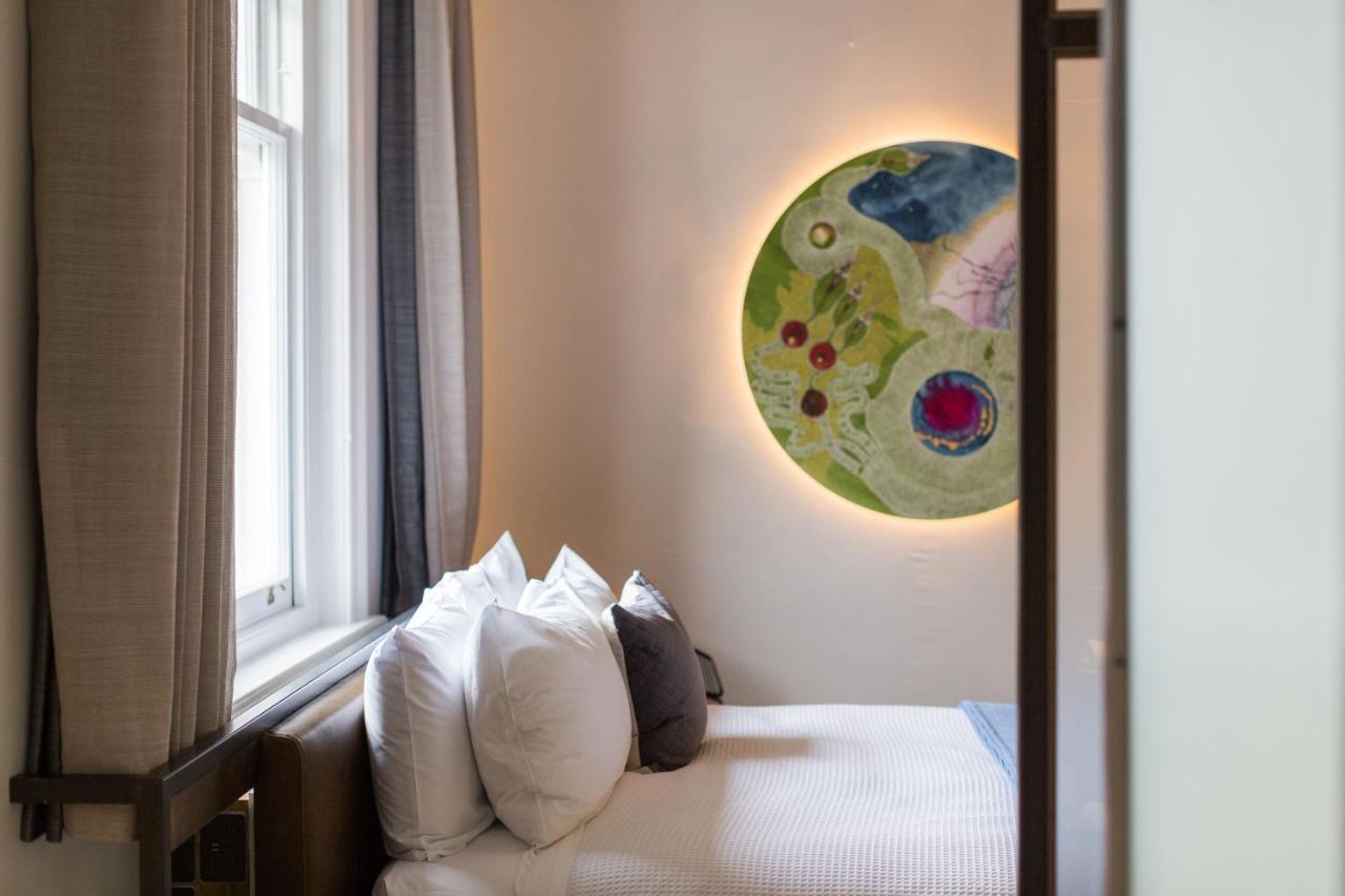 Clarence Boutique Hotel タウランガ エクステリア 写真
