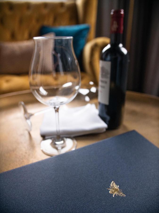 Clarence Boutique Hotel タウランガ エクステリア 写真